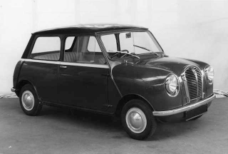 Illustration for article titled Ten Concept Cars That Were Worse Than The Production Versions